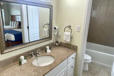 Photo 3 - Beachgate Condo Suites and Hotel 412