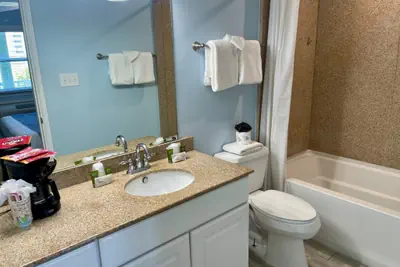 Photo 2 - Beachgate Condo Suites and Hotel 512a