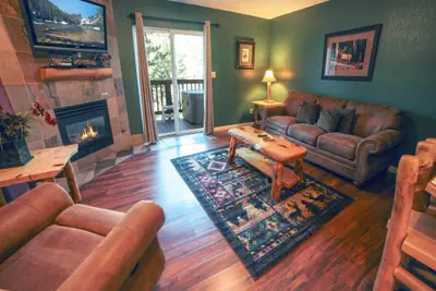 Photo 2 - Fawn Valley Inn: 297