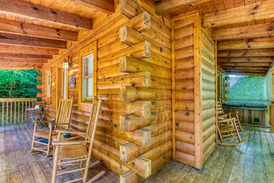 Photo 2 - Cupid's Hideaway
