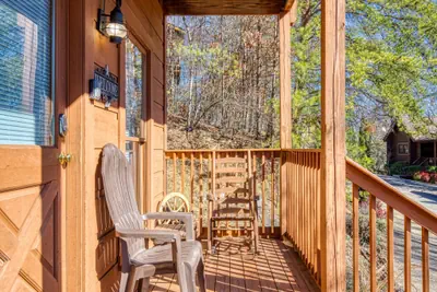 Photo 2 - ER16 - Six Bear Lodge Cabin
