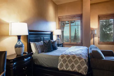 Photo 2 - Grand Lodge - Studio #205 - Ski-in/ski-out