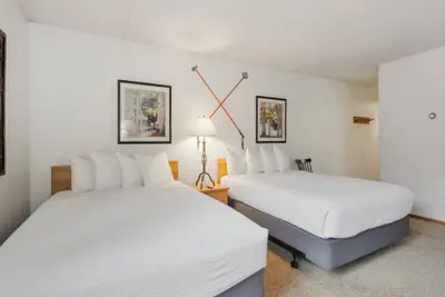 Photo 2 - Village Square Hotel Style Room with 2 Beds  #435