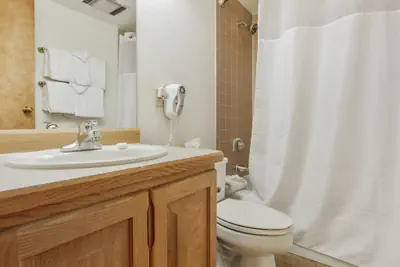 Photo 4 - Village Square 1 Bedroom Condo #237/239