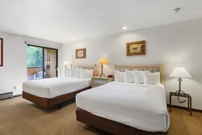 Photo 3 - Copper Mountain Inn Hotel Style Room with 2 Beds  #221