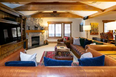 Photo 3 - Expansive Four Bedroom Suite at The Chateaux