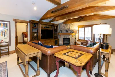 Photo 2 - Expansive Four Bedroom Suite at The Chateaux