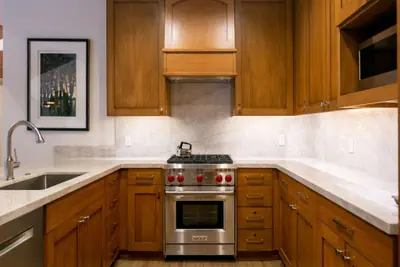 Photo 3 - One Bedroom Townhouse with Hot Tub