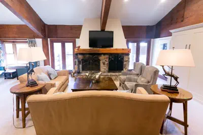 Photo 4 - One Bedroom Townhouse with Hot Tub