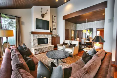Photo 2 - Premium Luxury One Bedroom with Hot Tub