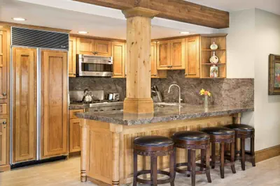 Photo 4 - Luxury One Bedroom