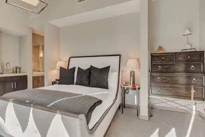 Photo 4 - Resort Room