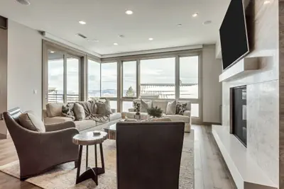 Photo 3 - Platinum Two Bedroom