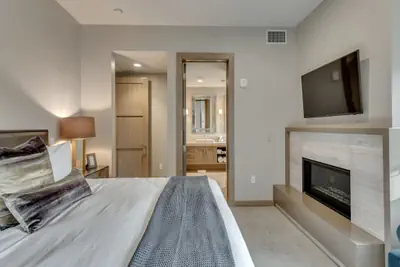 Photo 2 - Premium Two Bedroom