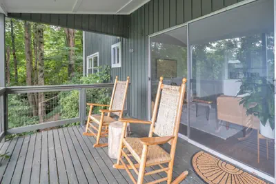 Photo 5 - Modern Pet Friendly Cabin in Waynesville- Blue Ridge Lookout