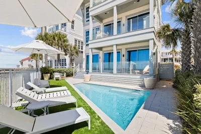 Photo 4 - Summer of 42 | 299 Pompano Street