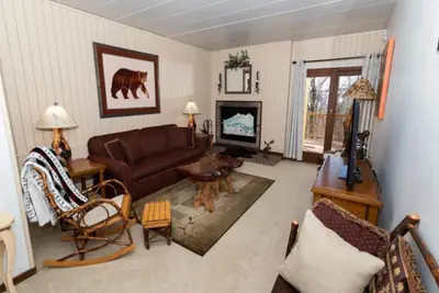 Photo 2 - Cozy Seven Springs 1 Bedroom Deluxe Condo Sleeps 4