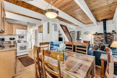 Photo 4 - IVH0622 - Cozy Mountain Hideaway