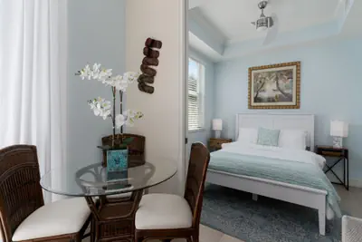 Photo 2 - Bonita Paddle A: Balcony & Amenities