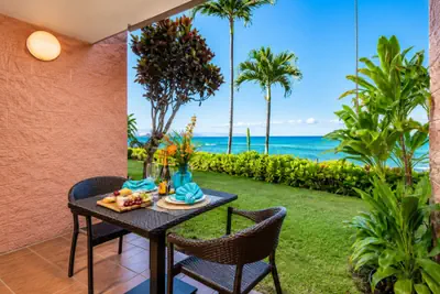 Photo 2 - Kuleana 405 Oceanfront 1 Bedroom