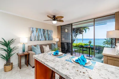 Photo 4 - Kuleana 405 Oceanfront 1 Bedroom
