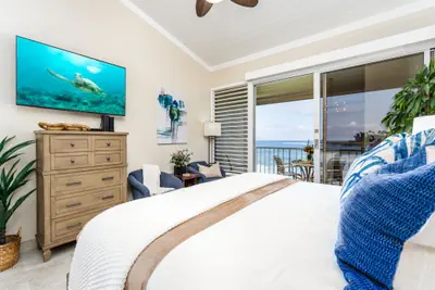 Photo 5 - Napili Shores A203 Ocean Front Studio