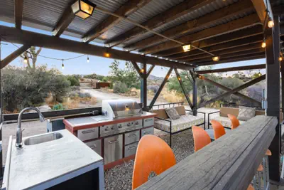 Photo 5 - Jackalope Junction-Hot Tub, Fire Pit, BBQ & Desert Views!