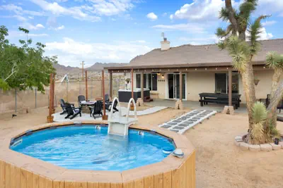Photo 4 - Alana House - Pool, Hot Tub, Fire Pit + Walk to Hikes!