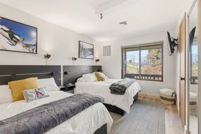 Photo 3 - Seven Springs Stoneridge 1 BR+Loft Deluxe Condo