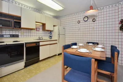 Photo 4 - Seven Springs 1 BR Deluxe Condo, Mountain Views!