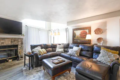Photo 4 - Seven Springs Meadowridge 3 Bedroom Premier Condo - Sleeps 10, Pet Friendly!