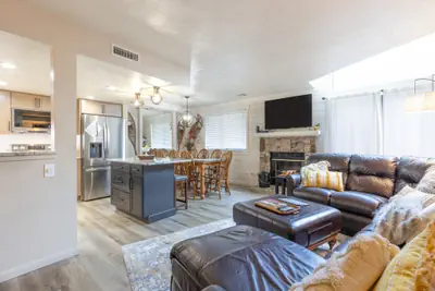Photo 3 - Seven Springs Meadowridge 3 Bedroom Premier Condo - Sleeps 10, Pet Friendly!