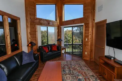 Photo 2 - Seven Springs 3 BR + Loft Condo, Walk to Slopes!