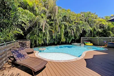 Photo 3 - Oasis By The Beach