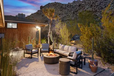 Photo 4 - Moonbeam Mountain - Stylish Home w/Private Boulders + Hot Tub!
