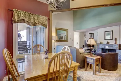 Photo 5 - 2BR/2BA Condo on Shuttle Route - Wild Irishman 1015 - Pool & more!