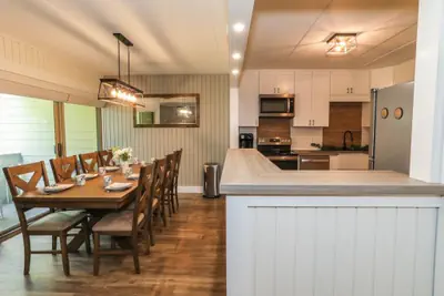 Photo 5 - Seven Springs 2 Bedroom Premium Condo, Pet Friendly!