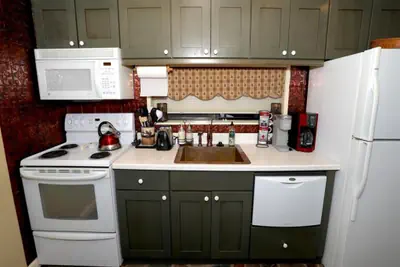 Photo 3 - Seven Springs 1 Bedroom Premium Condo, Walking Distance to Slopes