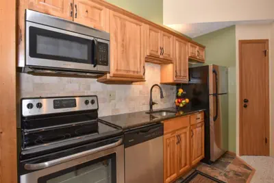Photo 5 - Seven Springs 1 Bedroom Premium Condo, Ski In/Ski Out