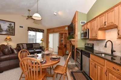 Photo 3 - Seven Springs 1 Bedroom Premium Condo, Ski In/Ski Out