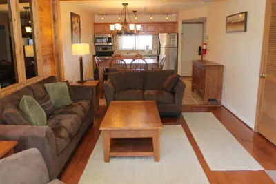 Photo 2 - Seven Springs 1 Bedroom Deluxe Condo, Pet Friendly!