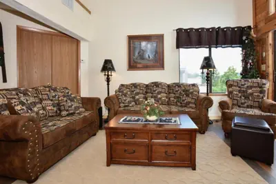 Photo 2 - Seven Springs 3 Bedrooms Premium Condo