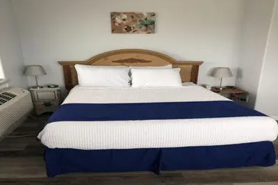 Photo 3 - BeachGate Condo Suites and Hotel - Hotel 1 Queen