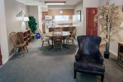 Photo 3 - Fawn Valley Inn: 202