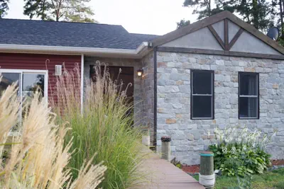 Photo 4 - OJoy Cove | Charming Waterfront Retreat
