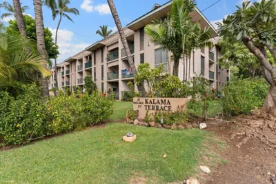 Photo 2 - Kalama Terrace L106