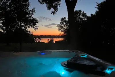 Photo 2 - Lakefront Retreat: Sauna, Hot Tub, Firepit & More