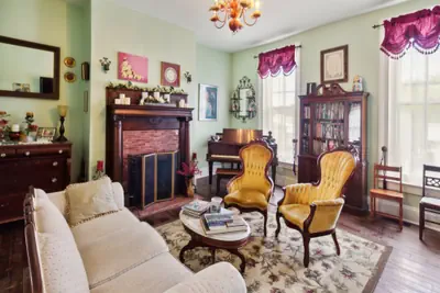 Photo 5 - Carroll Cottage at Main Street Bed & Breakfast