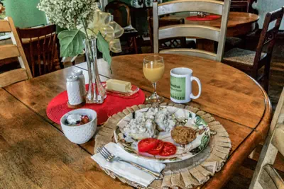 Photo 4 - Greer Room at Main Street Bed & Breakfast