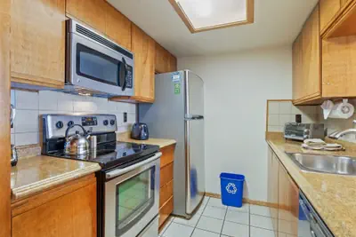 Photo 5 - Village Square 1 Bedroom Condo #335/337